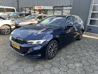 krockskadad bil auto BMW 3-serie 320e Touring 2023/2