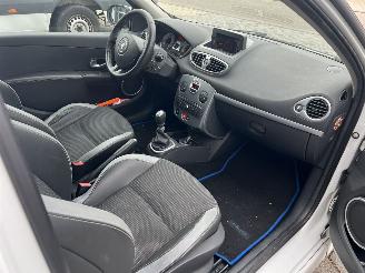 Renault Clio 1.6 Dynamique picture 19