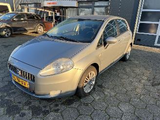 škoda osobní automobily Fiat Grande Punto 1.4 Edizione 2006/9
