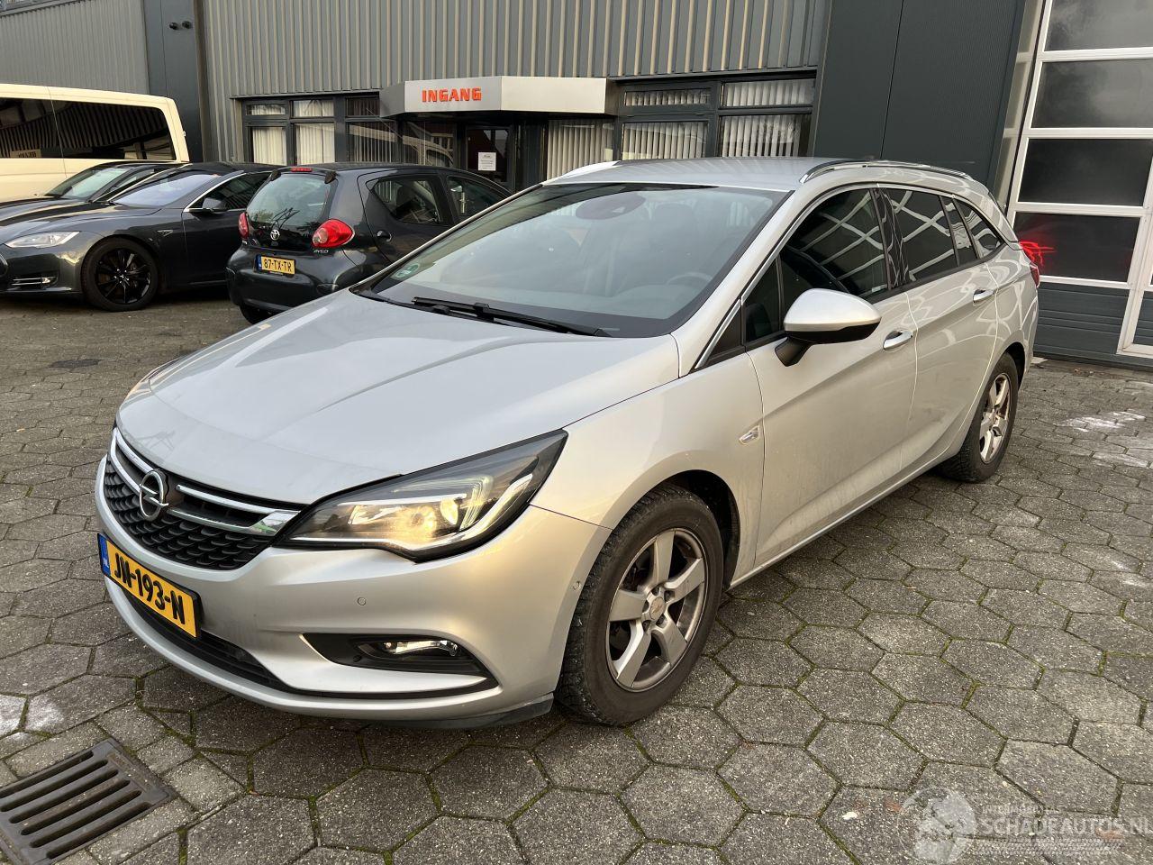 Opel Astra SPORTS TOURER+ 1.4 Innovation