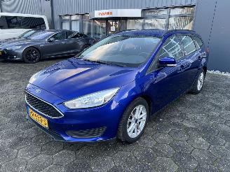 krockskadad bil auto Ford Focus Wagon 1.0 Trend Edition 2015/12
