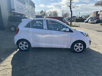 Kia Picanto 1.0 CVVT Comfort Pack picture 4