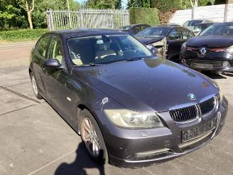 Sloopauto BMW 3-serie 3 serie (E90), Sedan, 2005 / 2011 320i 16V 2005/6