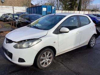 Uttjänta bilar auto Mazda 2 2 (DE), Hatchback, 2007 / 2015 1.3 16V S-VT 2010/2