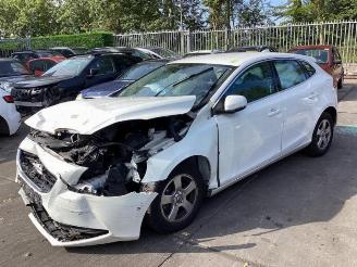 Dezmembrări autoturisme Volvo V-40 V40 (MV), Hatchback 5-drs, 2012 / 2019 2.0 D2 16V 2015/12
