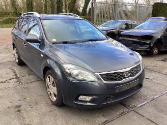 Sloopauto Kia Cee d Cee'd Sporty Wagon (EDF), Combi, 2007 / 2012 1.4 16V 2010/10