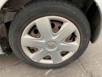 Toyota Aygo Aygo (B10), Hatchback, 2005 / 2014 1.0 12V VVT-i picture 10