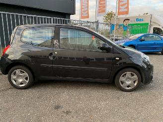 Renault Twingo 1.2 Hatchback 2Dr Benzine 1.149cc 43kW (58pk) FWD 2007-03/2014-09 (CN0D) D7F800; EURO4 picture 4