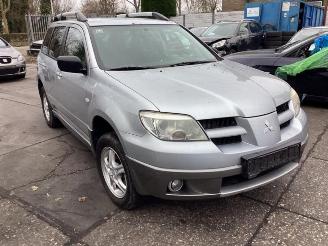Salvage car Mitsubishi Outlander Outlander (CU), SUV, 2001 / 2007 2.0 16V 4x2 2008/6