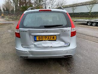 Hyundai I-30 1.6 CVVT 16V Combi/o  Benzine 1.591cc 93kW (126pk) FWD 2008-02/2012-06 (F5P6; F5PA; F5PE; F5PI) G4FCG picture 6