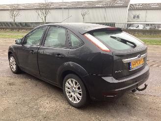 Ford Focus 1.6 TDCi 16V 100 Hatchback  Diesel 1.560cc 74kW (101pk) FWD 2007-11/2007-12  G8DC picture 5