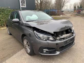 Salvage car Peugeot 308 308 (L3/L8/LB/LH/LP), Hatchback 5-drs, 2013 / 2021 1.2 12V e-THP PureTech 110 2017/12