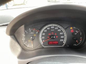 Salvage car Suzuki Swift Swift (ZA/ZC/ZD1/2/3/9), Hatchback, 2005 / 2015 1.3 VVT 16V 2006/8