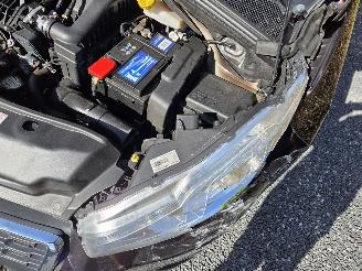 Peugeot 208  picture 6