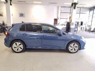 Volkswagen Golf  picture 11