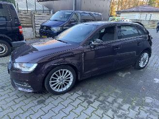 krockskadad bil auto Audi A3 SPORTBACK 1.4 TFSI 2015/1