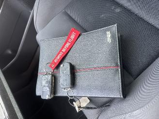 uszkodzony samochody osobowe Volkswagen Golf R32 3.2 V6 DSG NL Auto, Dakraam 2008/1