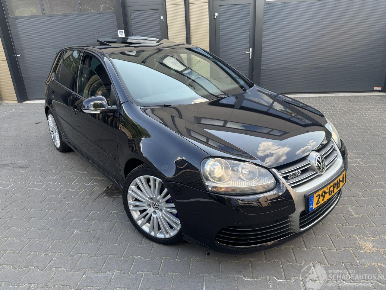 Volkswagen Golf R32 3.2 DSG 4-Motion