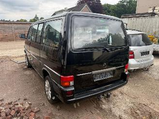 krockskadad bil auto Volkswagen Transporter 2.5 tdi 9 persoons 1998/1