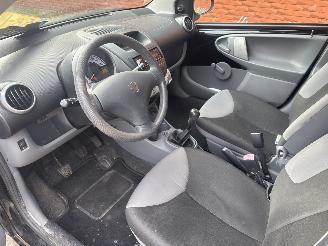 Peugeot 107 1.0 12V 5-DEURS picture 10