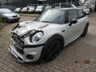 Unfallwagen Mini Cooper 1.5 2018/8