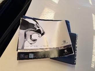 Peugeot 208  picture 30