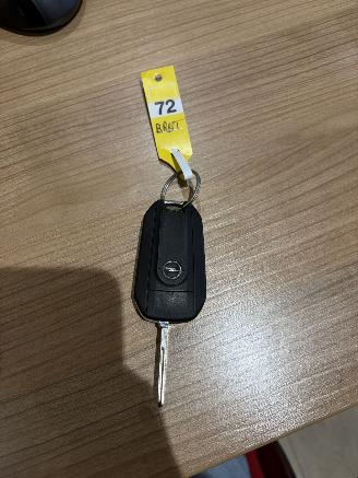 Opel Corsa F picture 25