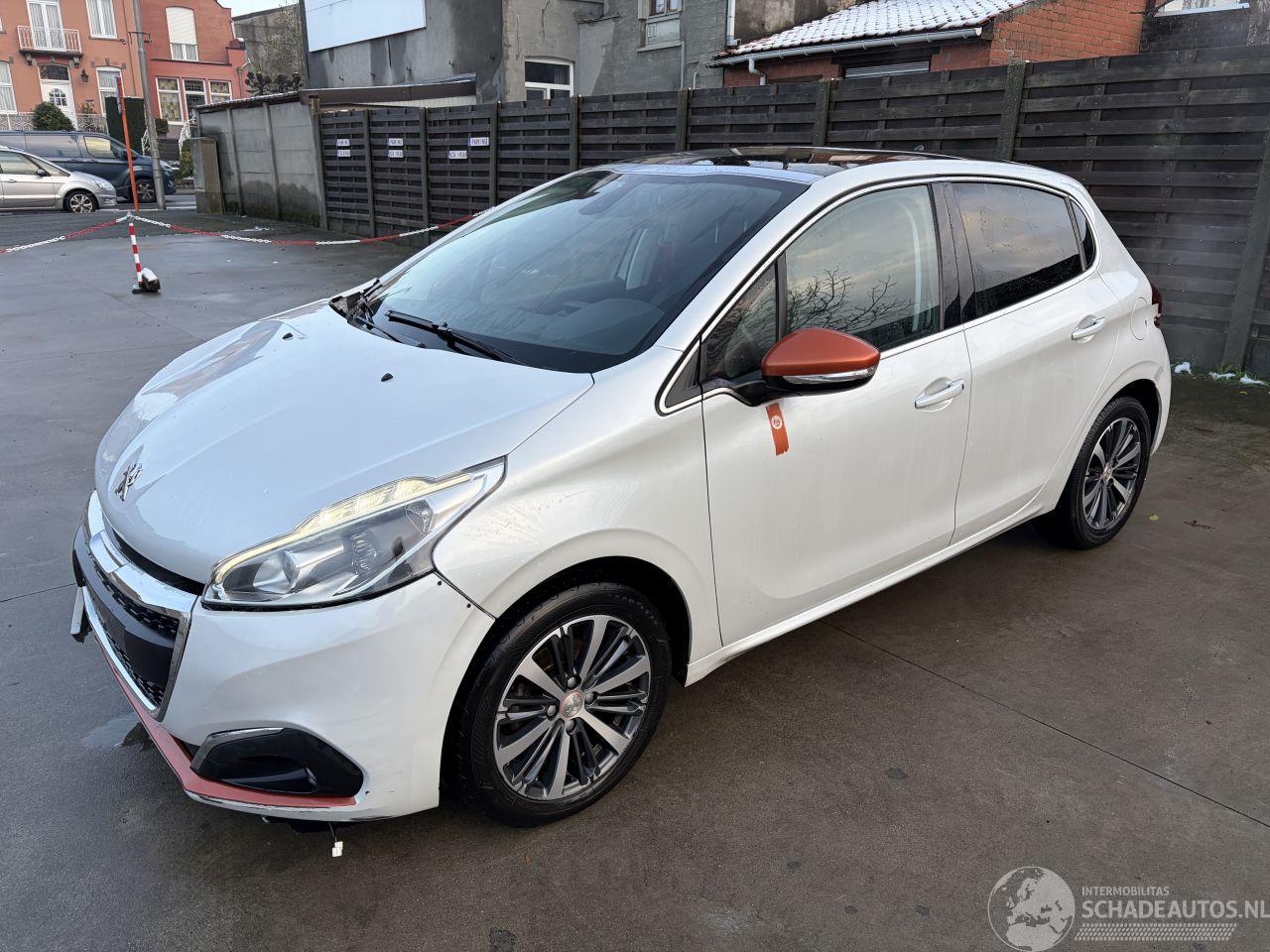 Peugeot 208 ROLAND GARROS