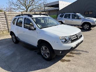 krockskadad bil auto Dacia Duster 1.5 DCI - 8V TURBO 2017/11