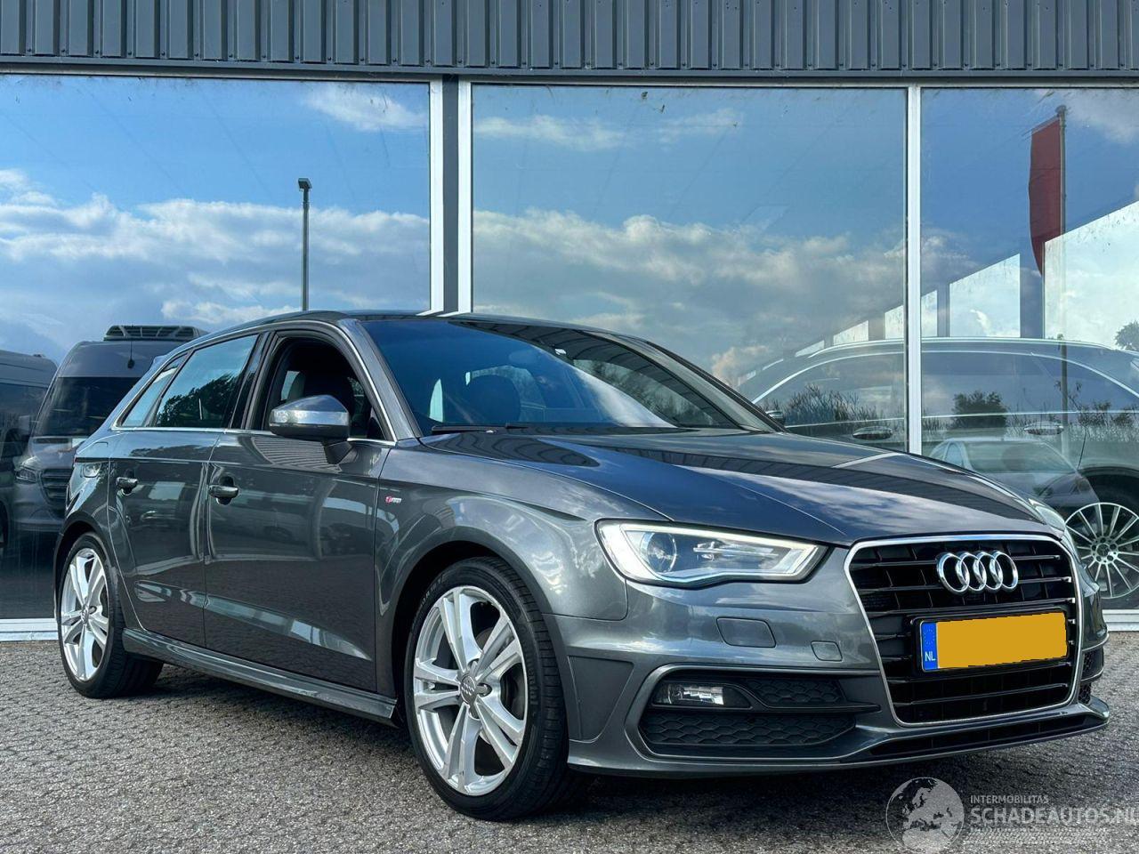 Audi A3 S-Line Alcantara Led Xenon Navi LM