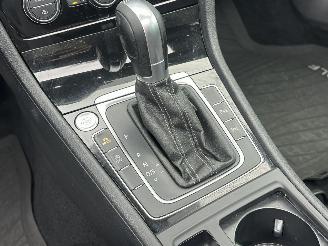 Volkswagen Golf 2.0TDI R-Line picture 8