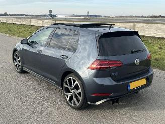 skadebil auto Volkswagen Golf 1.4TSI GTE 2017/10