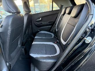 Kia Picanto 1.0 CVVT World Cup Ed. Airco NAP picture 12