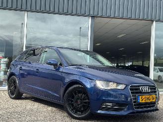 Unfallwagen Audi A3 Sportback 1.6 TDI Ambition Pro Line 2013/10