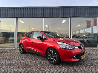 skadebil auto Renault Clio 0.9 TCe Expression 2013/1