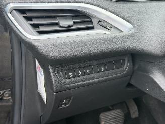 Peugeot 208 1.2 PureTech Style Pack AUTOMAAT picture 15