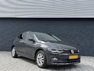 Schadeauto Volkswagen Polo 1.0TSI BEATS DSG/LED 2018/2