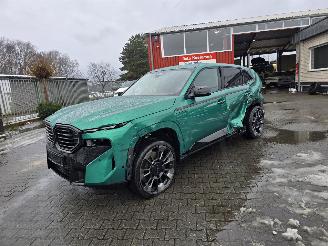 krockskadad bil auto BMW XM 50e Isle Of Man Grün Metallic 2024/7