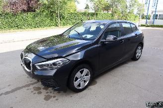 Unfallwagen BMW 1-serie D 2021/6