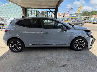 Renault Clio 1.0 Tce 90 GPF Techno NAP picture 4