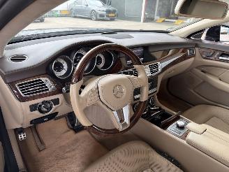 Mercedes CLS 350 CDI 4 MATIC AMG FULL OPTIONS picture 7