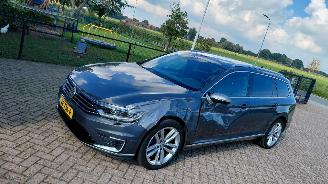 krockskadad bil auto Volkswagen Passat gte   1.4 tsi     navi pano   170kw 2016/7
