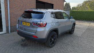 Vaurioauto  passenger cars Jeep Compass 1.4i  125kw 4x4    navi clima 2019/2