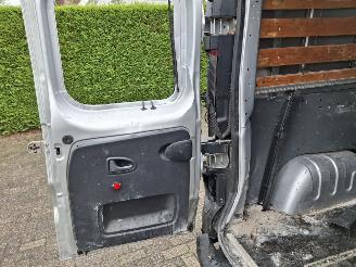 skadebil bedrijf Renault Trafic 1.6 dci dubbel cabine   lang  95pk 2016/9