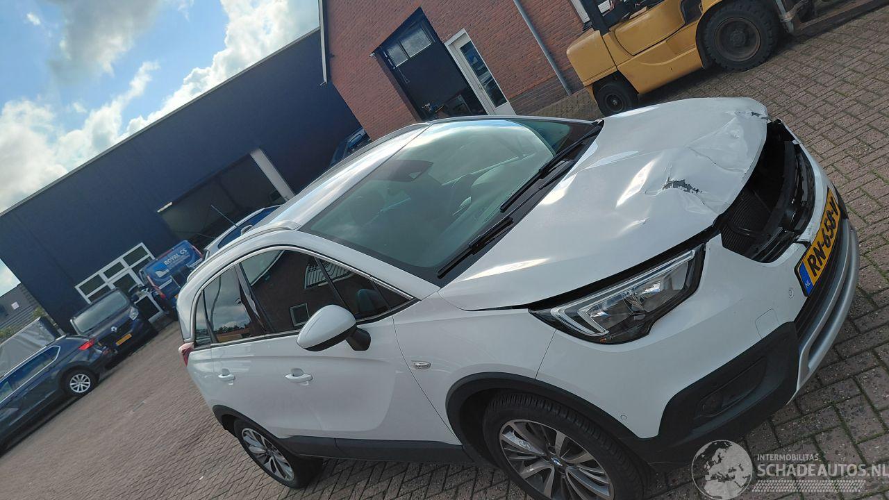 Opel Crossland 1.2i  81 kw  automaat   navi