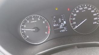 Damaged car Hyundai I-20 1.0 tgdi  74kw     airco 2017/9