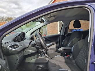 Peugeot 208 1.6 vti  88kw   clima picture 5