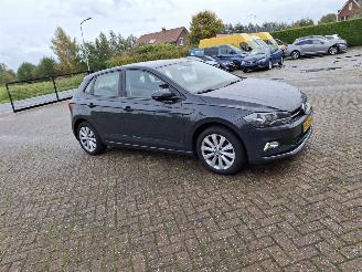 Unfallwagen Volkswagen Polo 1.0 tsi  116pk  higline   clima  navi 2018/5