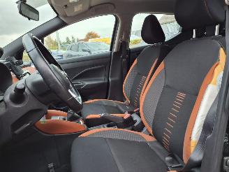 Nissan Micra 1.0i  73pk  airco picture 7
