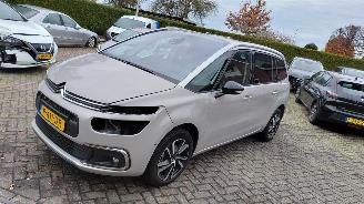skadebil auto Citroën Grand C4 SpaceTourer 1.2i  shine   96kw   navi 7 persoons 2022/3